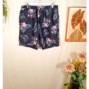 Disney Collection by Neff Men's Micky Floral Shorts Large